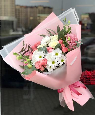 Букет цветов из: Розы, Лизиантусы и Хризантемы в Малой Сердобе